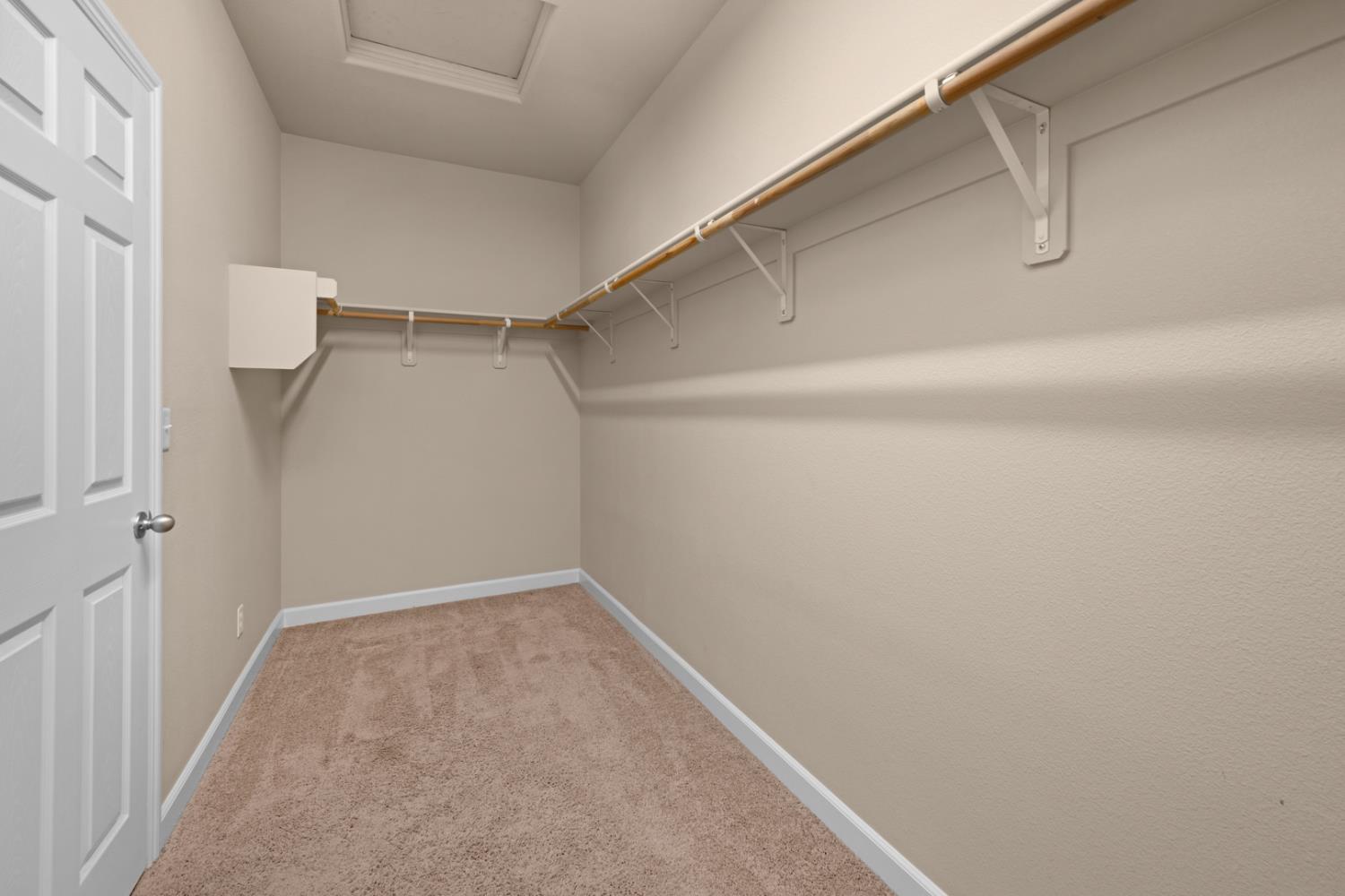 3267 Portals Avenue Clovis, CA 93619 - Photo 48 of 69 a view of walk in closet