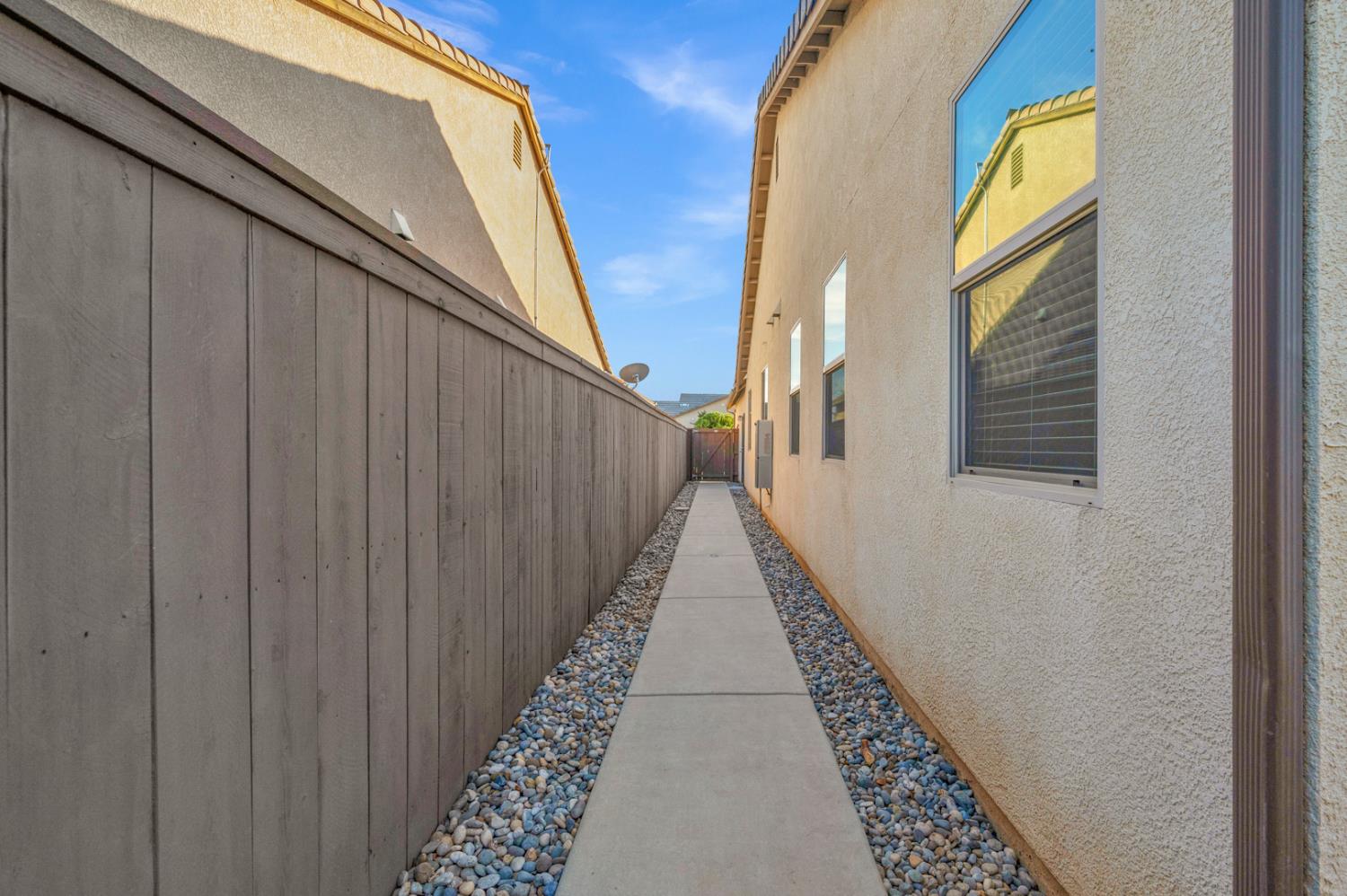 3267 Portals Avenue Clovis, CA 93619 - Photo 59 of 69