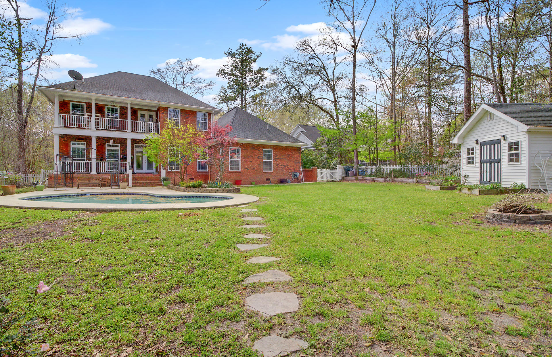 245 Scalybark Road Summerville, SC 29485 - Photo 2 of 46 22