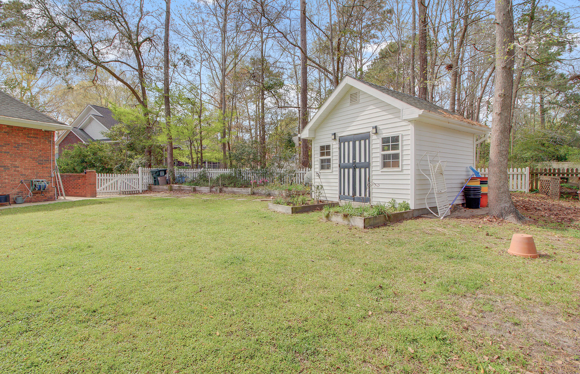 245 Scalybark Road Summerville, SC 29485 - Photo 3 of 46 21