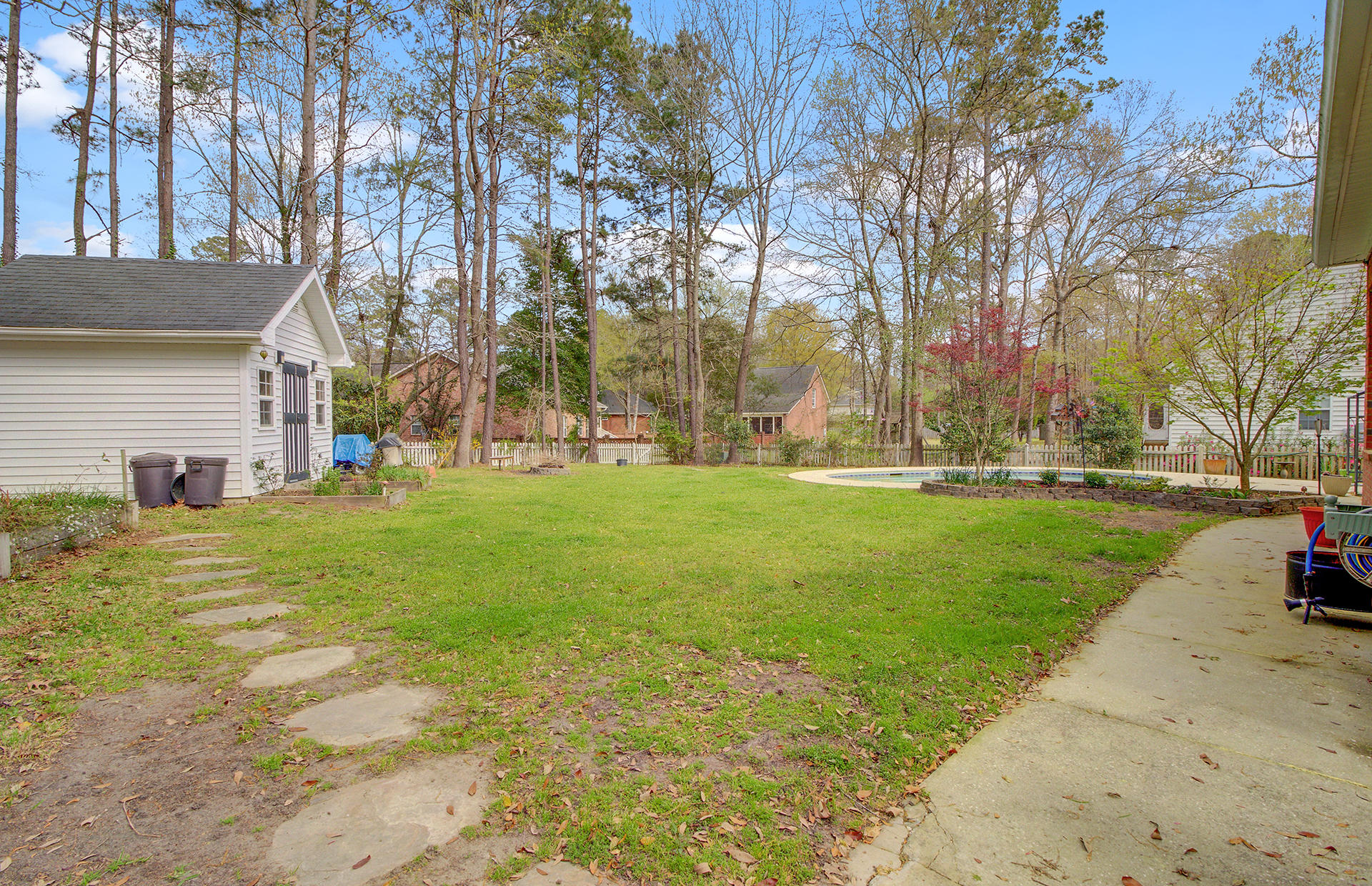 245 Scalybark Road Summerville, SC 29485 - Photo 4 of 46 23