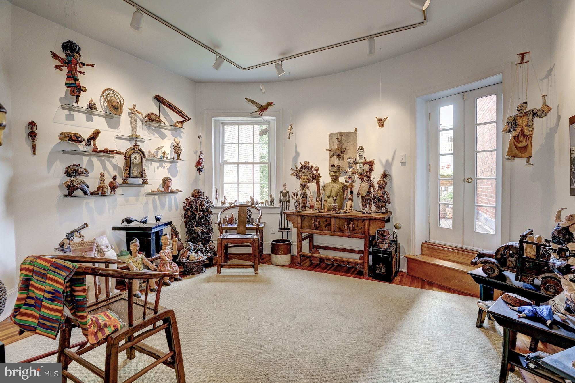 2110 Bancroft Place Northwest Washington, DC 20008 - Photo 14 of 27 Gallery/Bedroom opens to roof terrace