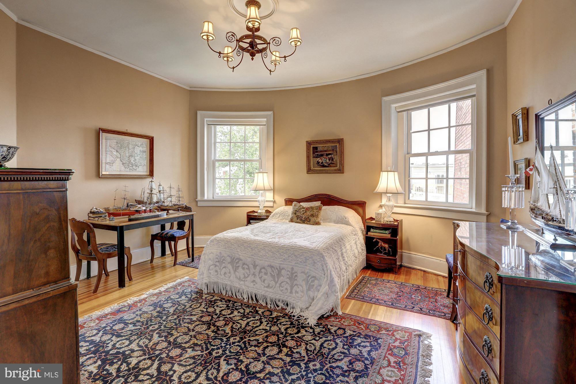 2110 Bancroft Place Northwest Washington, DC 20008 - Photo 16 of 27 Bedroom