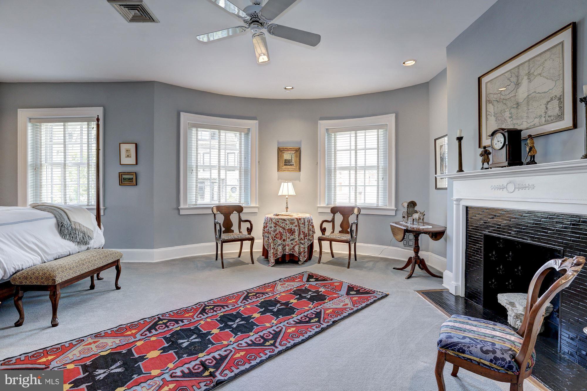 2110 Bancroft Place Northwest Washington, DC 20008 - Photo 18 of 27 Owner's bedroom