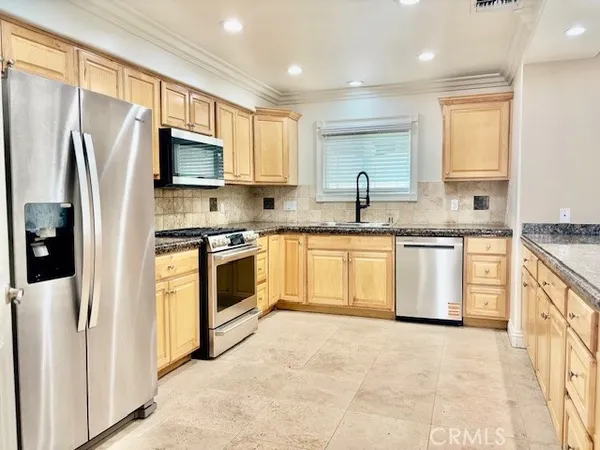 $7,500 | 4142 Patrice Road, Unit A, Newport Beach, CA 92663