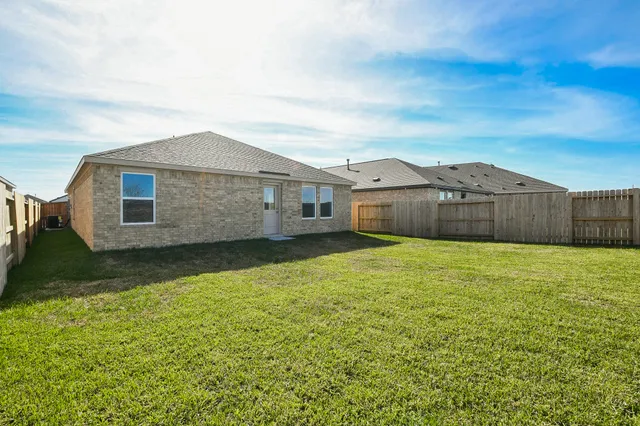 $2,150 | 2519 American Ruby Drive, Rosharon, TX 77583