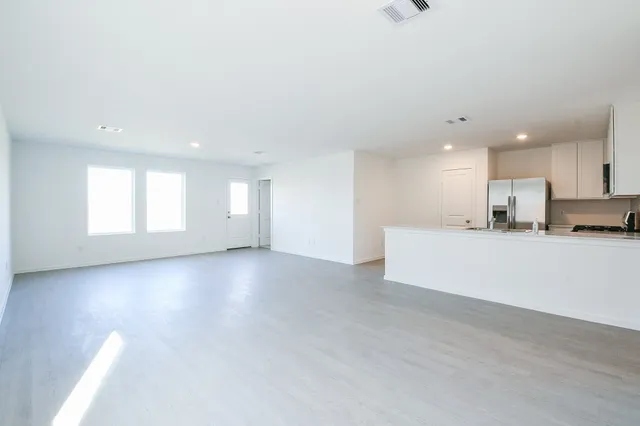 $2,150 | 2519 American Ruby Drive, Rosharon, TX 77583