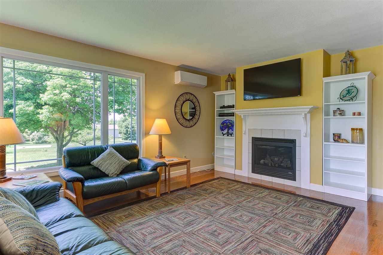5665 Apple Valley Road Williamsburg, MI 49690 - Photo 11 of 34 1847276-10.JPG