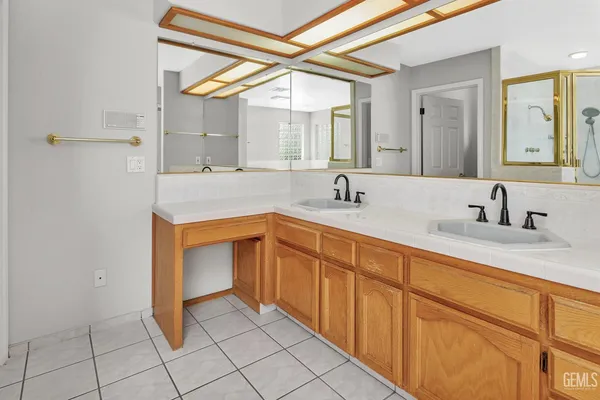 $750,000 | Undisclosed Address, Bakersfield, CA 93306