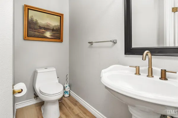 $750,000 | Undisclosed Address, Bakersfield, CA 93306