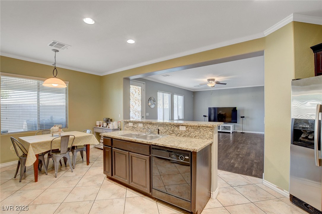 44 Delighted Avenue North Las Vegas, NV 89031 - Photo 17 of 47