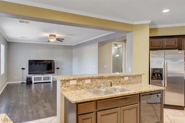 $2,595 | 44 Delighted Avenue, North Las Vegas, NV 89031