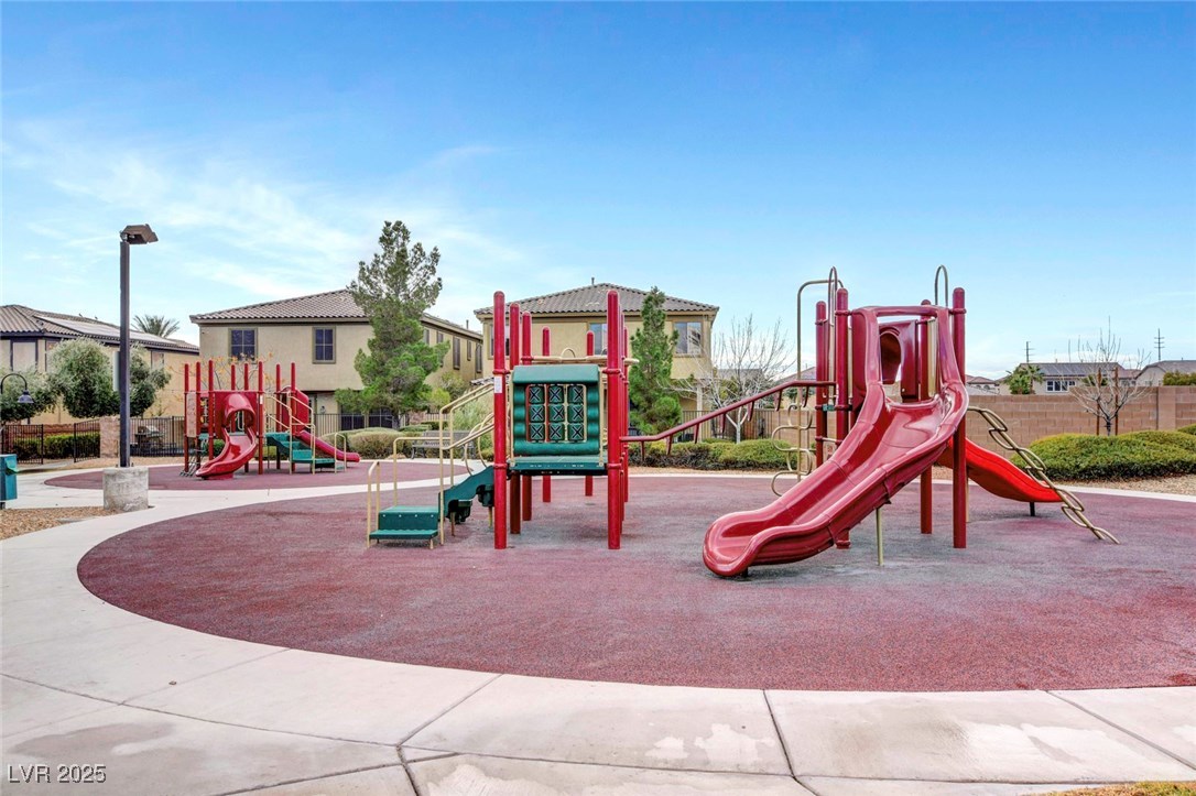 44 Delighted Avenue North Las Vegas, NV 89031 - Photo 2 of 47