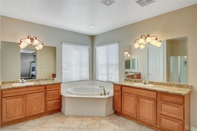 $2,595 | 44 Delighted Avenue, North Las Vegas, NV 89031