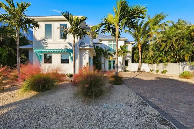 $4,850,000 | 50 North Shore Drive, Anna Maria, FL 34216
