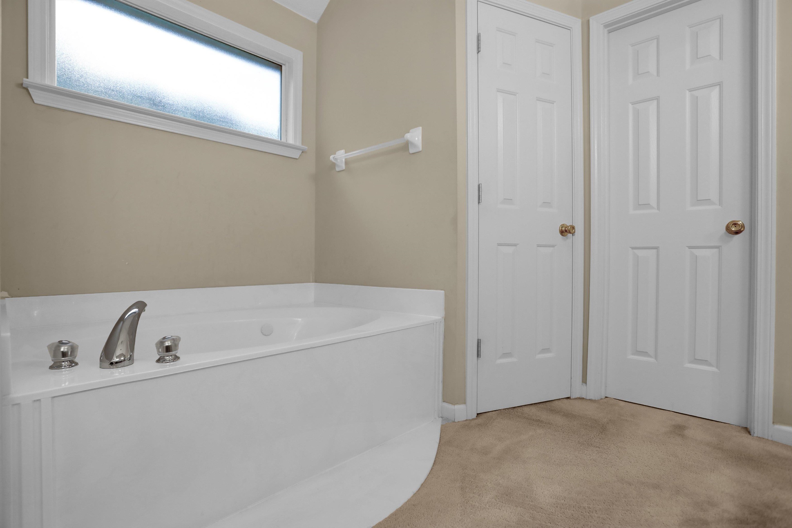 2159 Purple Leaf Lane Memphis, TN 38016 - Photo 10 of 14 a view of utility room with washer and dryer