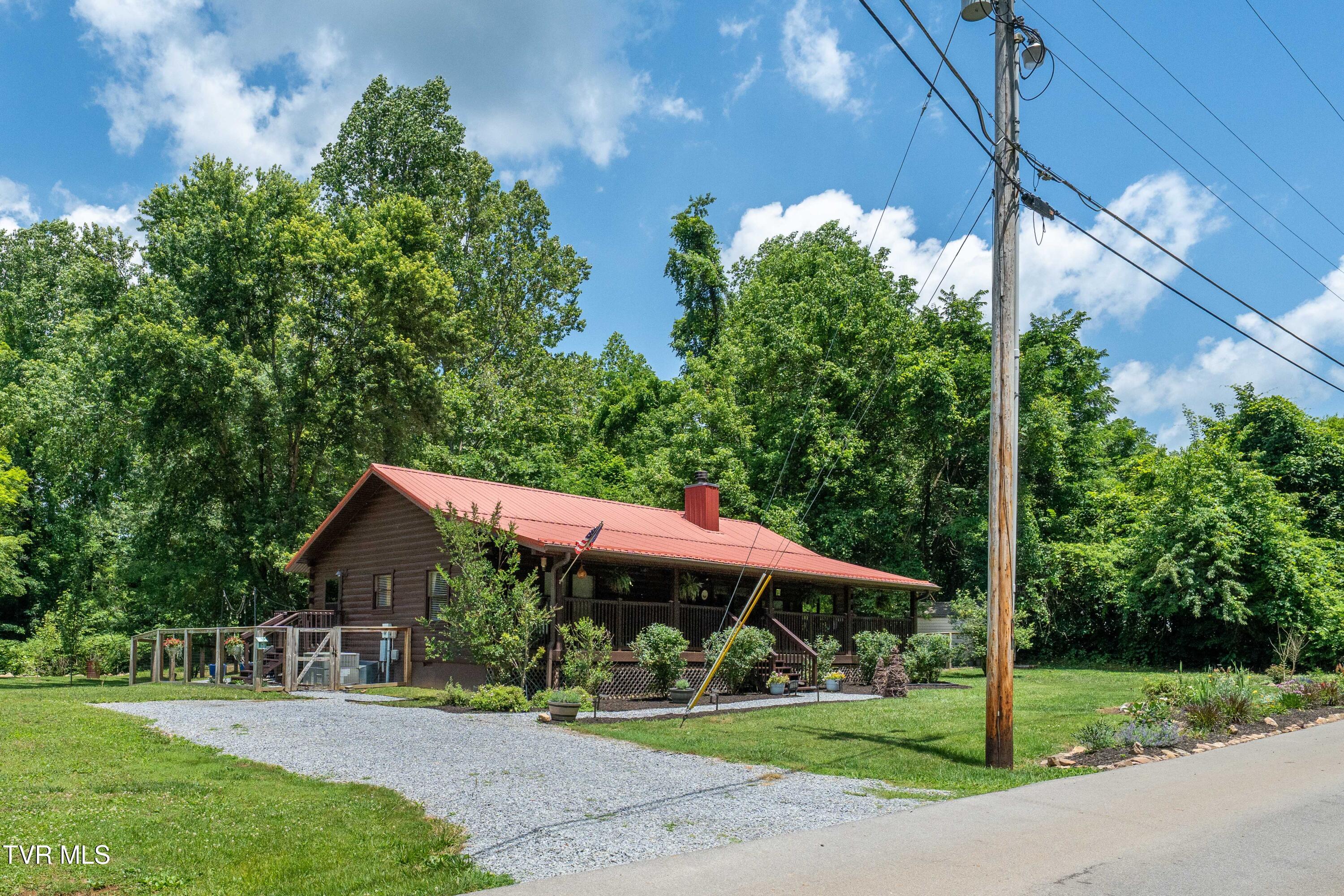 135 Grindstaff Hollow Road Elizabethton, TN 37643 - Photo 105 of 116 135 Grindstaff Hollow (24 of 83)