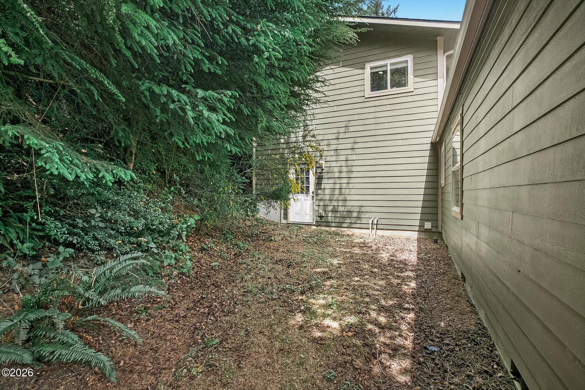 3909 North Bayview Road Waldport, OR 97394 - Photo 35 of 44 Rear of Garage