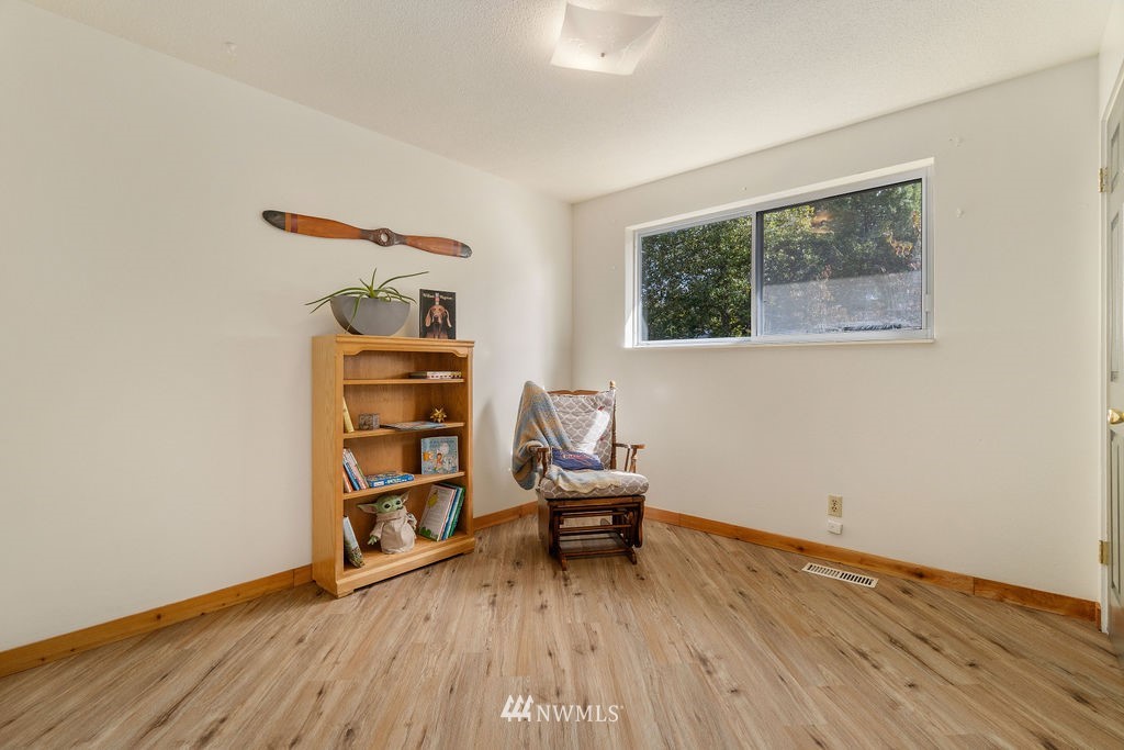 506 Roe Street Steilacoom, WA 98388 - Photo 15 of 27