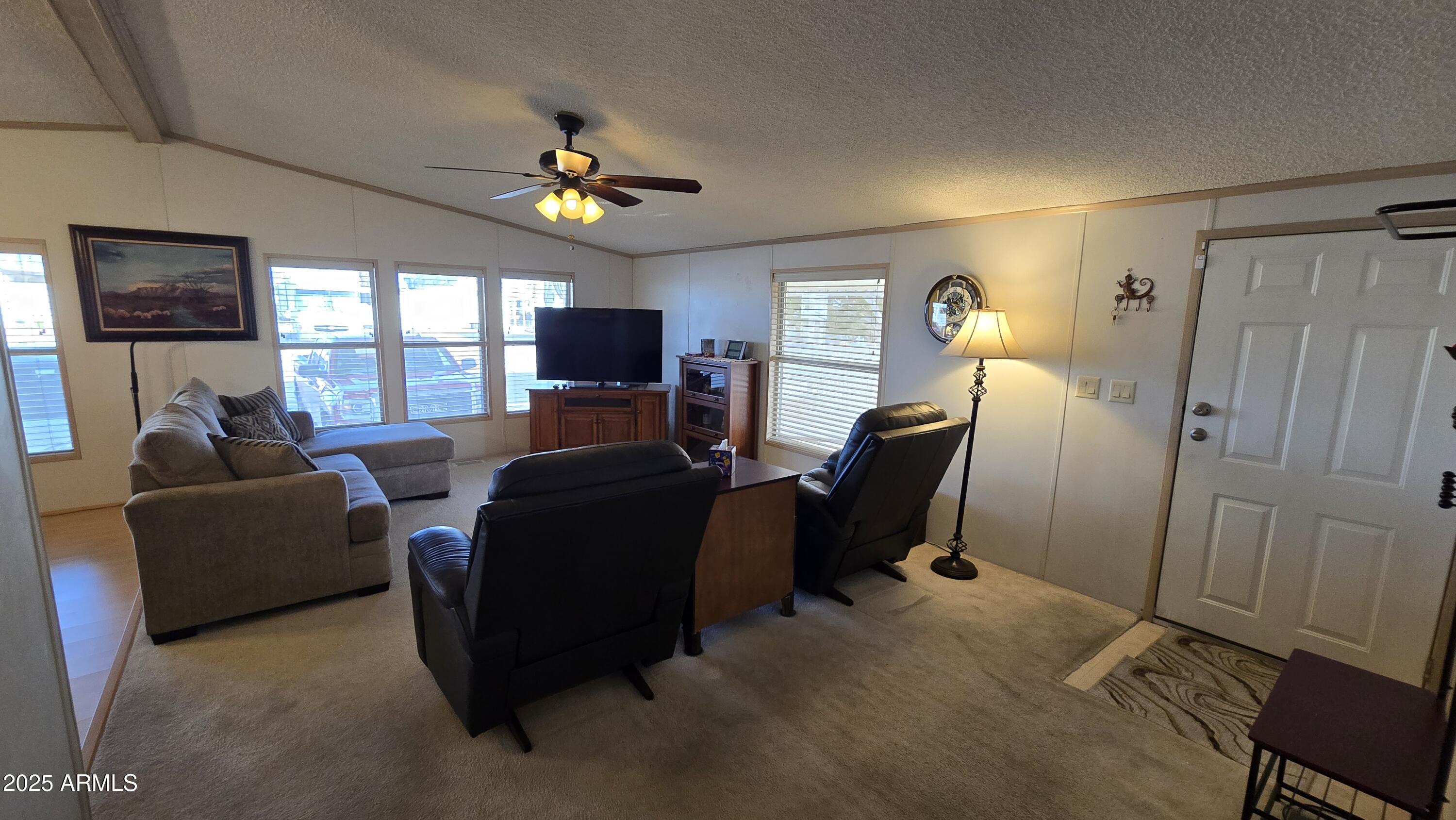 301 South Signal Butte Road, Unit 1116 Apache Junction, AZ 85120 - Photo 11 of 31 20250122_152035