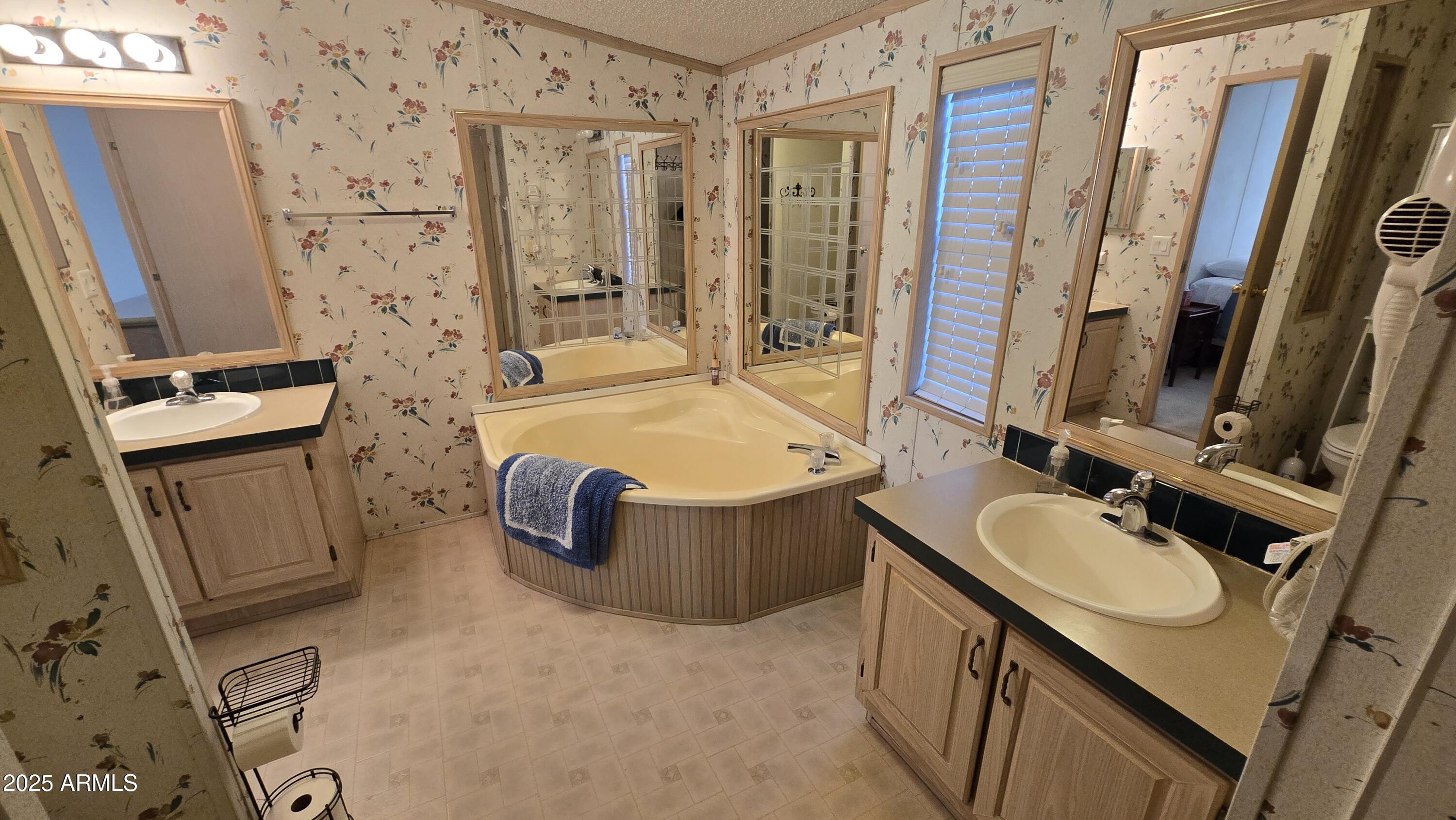 301 South Signal Butte Road, Unit 1116 Apache Junction, AZ 85120 - Photo 15 of 31 20250122_152401