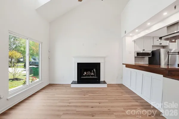 $350,000 | 1629 Oak Knoll Lane, Charlotte, NC 28214