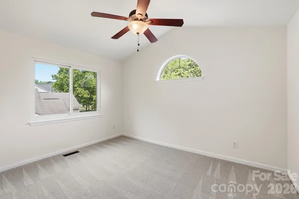 $350,000 | 1629 Oak Knoll Lane, Charlotte, NC 28214