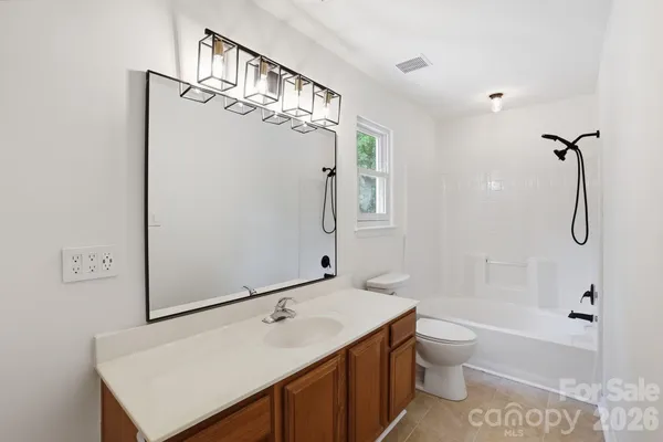 $350,000 | 1629 Oak Knoll Lane, Charlotte, NC 28214