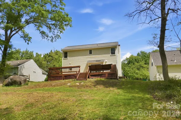 $350,000 | 1629 Oak Knoll Lane, Charlotte, NC 28214
