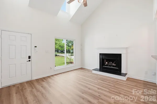 $350,000 | 1629 Oak Knoll Lane, Charlotte, NC 28214