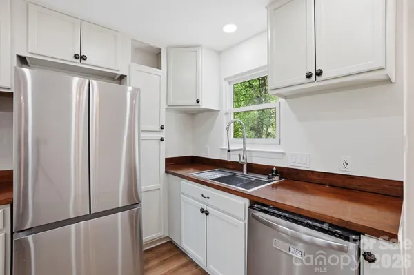 $350,000 | 1629 Oak Knoll Lane, Charlotte, NC 28214