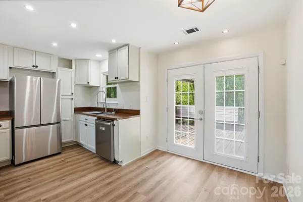 $350,000 | 1629 Oak Knoll Lane, Charlotte, NC 28214