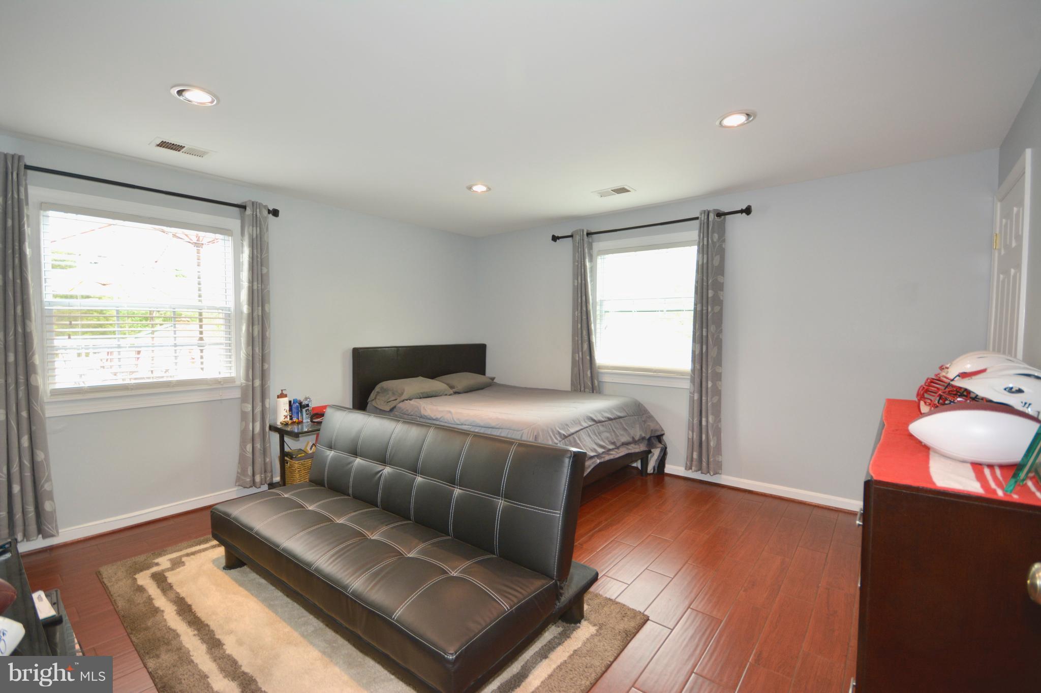1105 South Culpeper Road Sterling, VA 20164 - Photo 13 of 17 Bedroom
