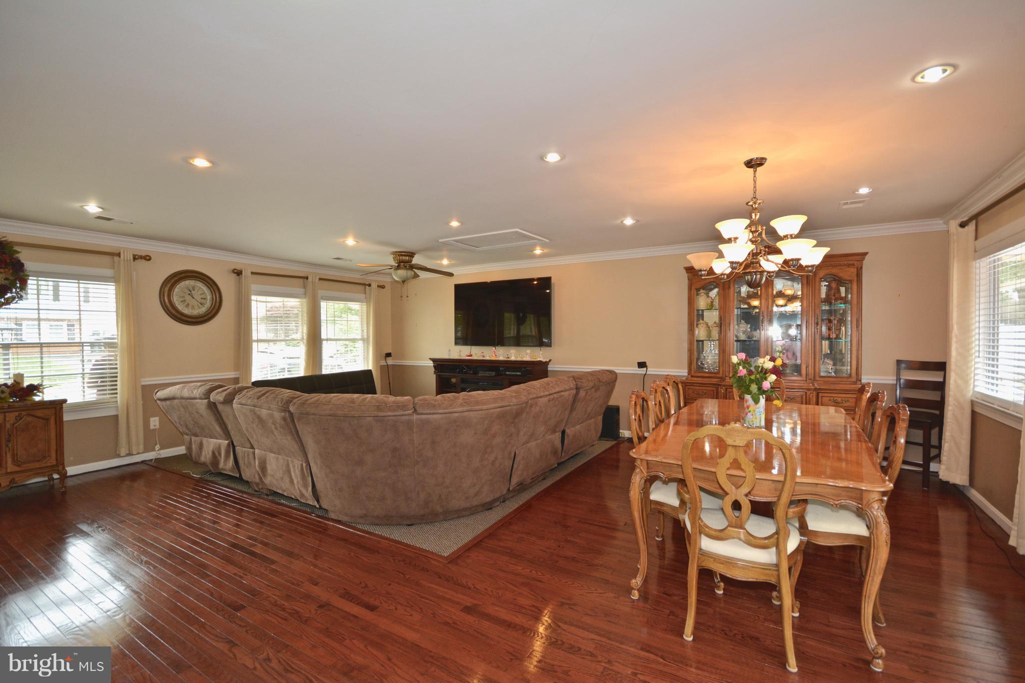 1105 South Culpeper Road Sterling, VA 20164 - Photo 3 of 17 Interior (General)