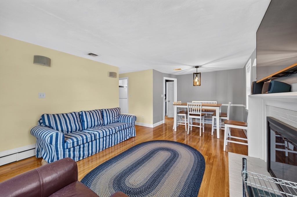 462 Chestnut Street Needham, MA 02492 - Photo 12 of 35 Gallery Image 12