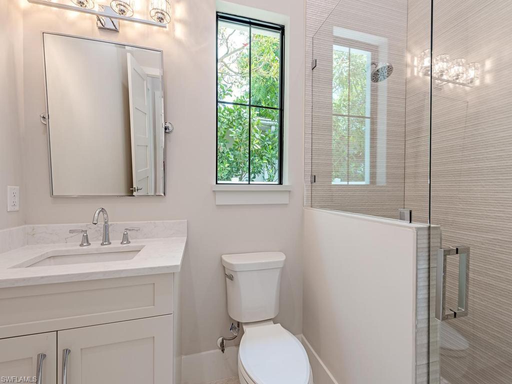 1102 9th Avenue North Naples, FL 34102 - Photo 14 of 17