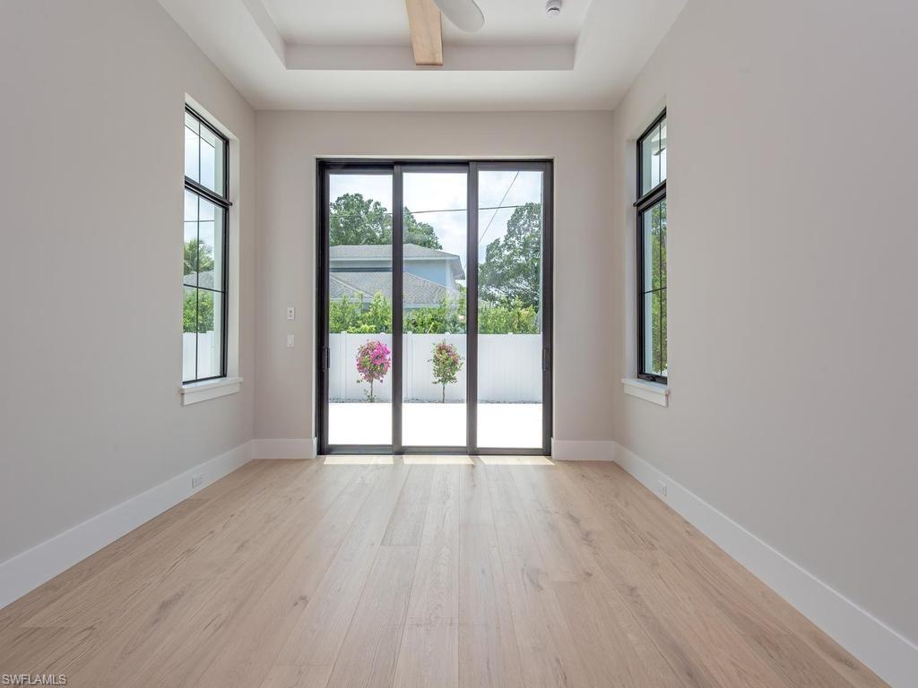 1102 9th Avenue North Naples, FL 34102 - Photo 7 of 17