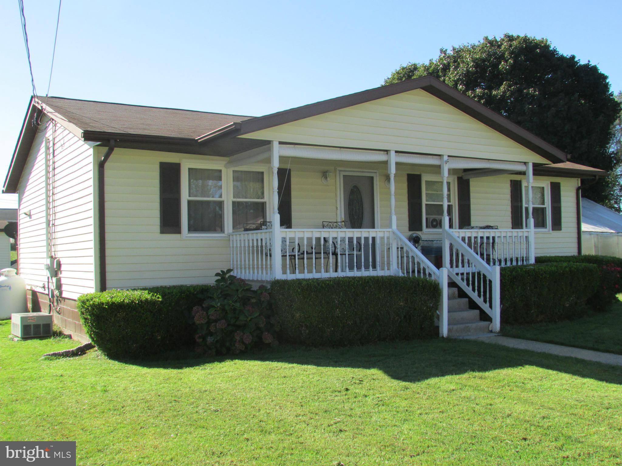 210 East Fourteenth Avenue Ranson, WV 25438 - Photo 2 of 30 Exterior (Front)