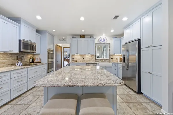$1,900,000 | 125 West Mauk Road, Ingram, TX 78025