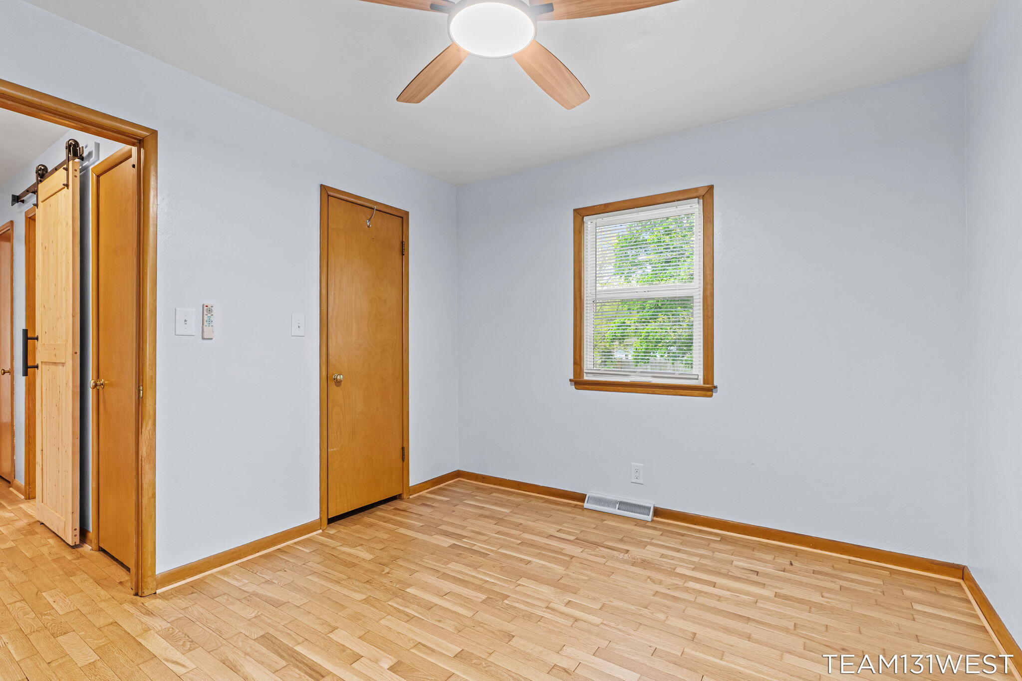 754 Riley Street Holland, MI 49424 - Photo 17 of 30 18-web-or-mls-Project_20260511_1455