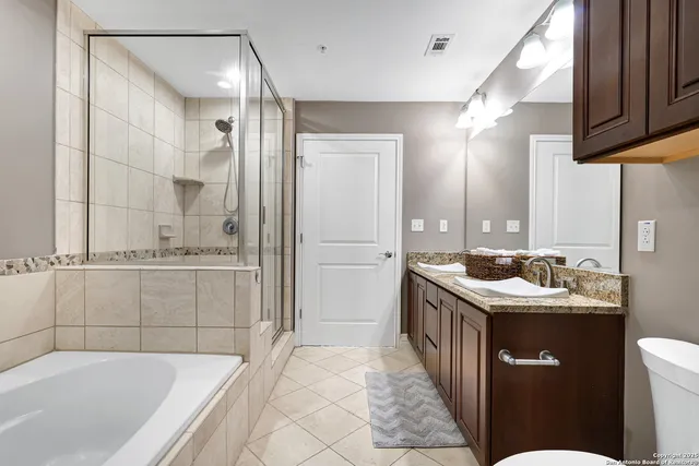 $475,000 | 215 Center Street, Unit 1307, San Antonio, TX 78202