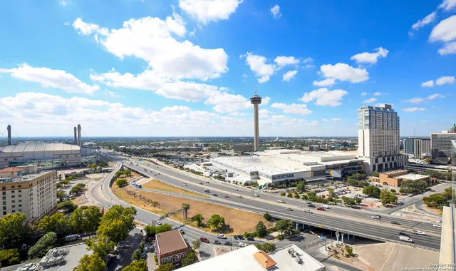 $475,000 | 215 Center Street, Unit 1307, San Antonio, TX 78202