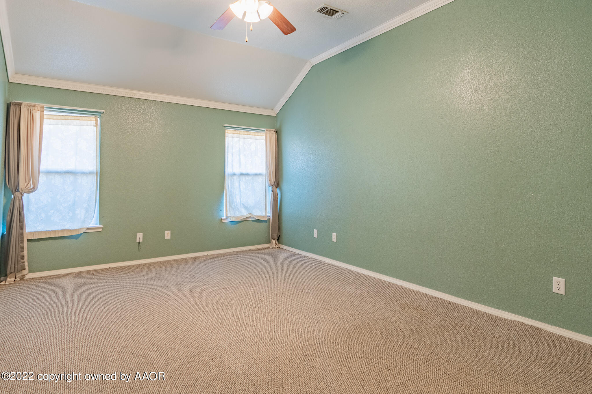 4726 Capulin Lane Amarillo, TX 79110 - Photo 12 of 28 an empty room with windows