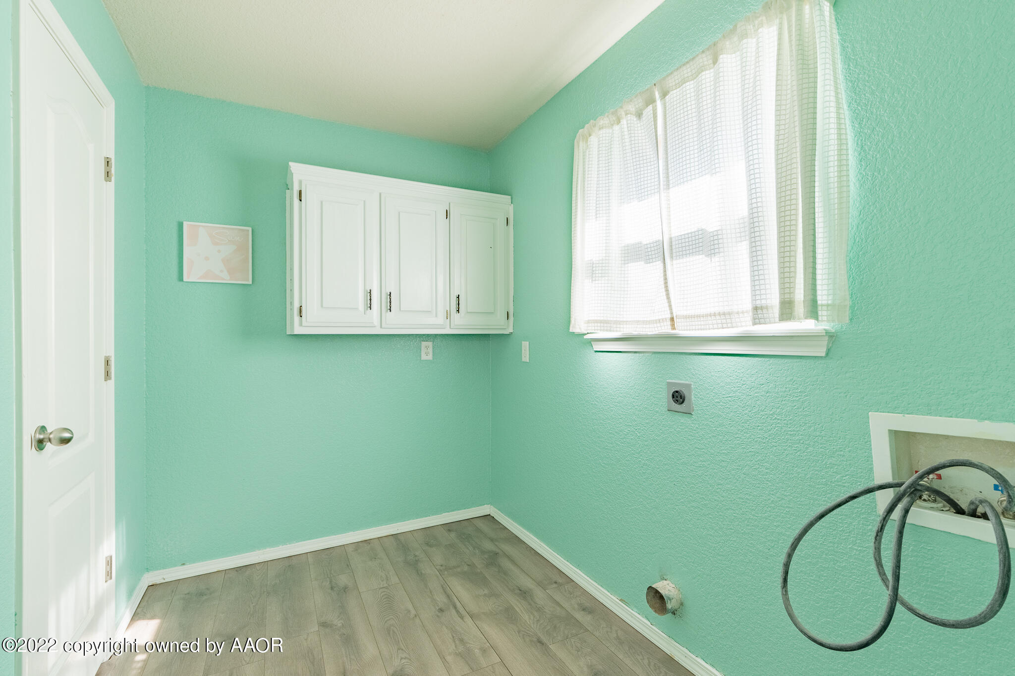 4726 Capulin Lane Amarillo, TX 79110 - Photo 17 of 28 a view of a room with windows
