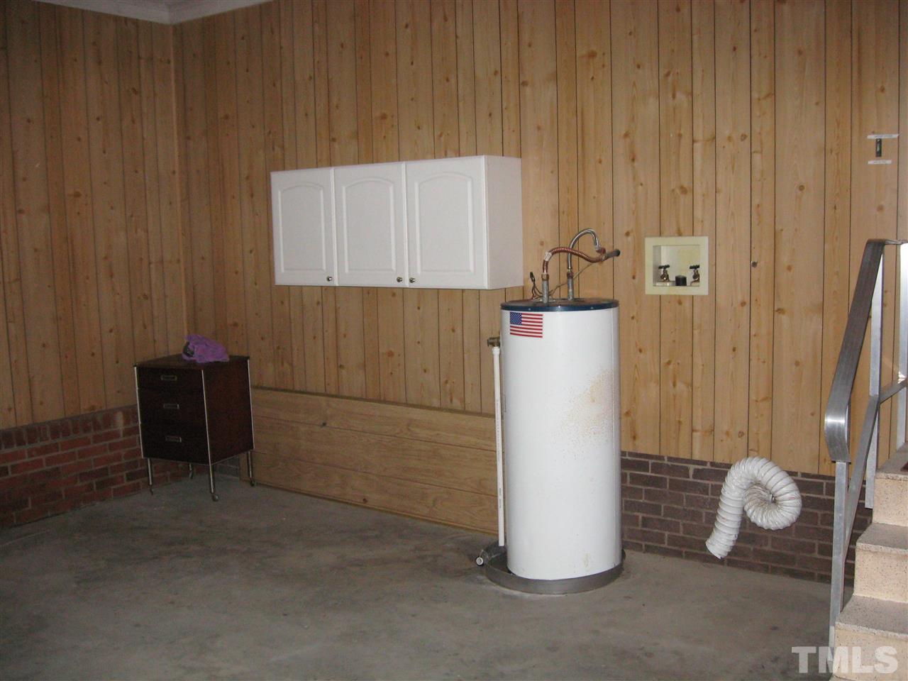 7659 Brogden Road Smithfield, NC 27577 - Photo 7 of 10 Gallery Image 7