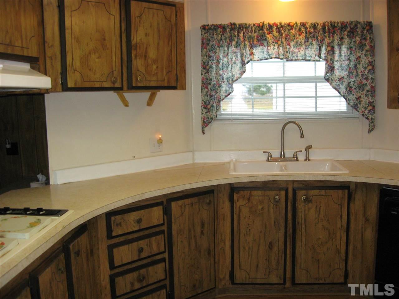 7659 Brogden Road Smithfield, NC 27577 - Photo 8 of 10 Gallery Image 8