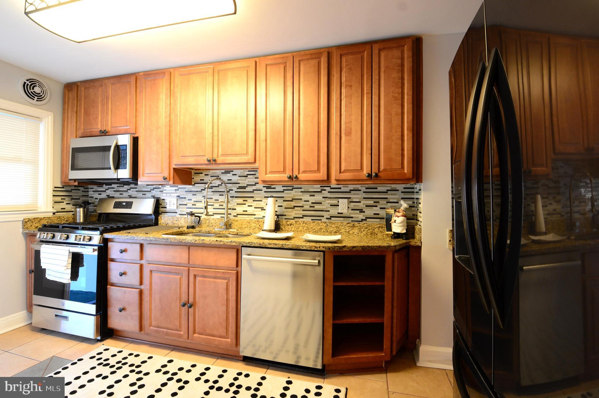 5005 West Hills Road Baltimore, MD 21229 - Photo 11 of 41