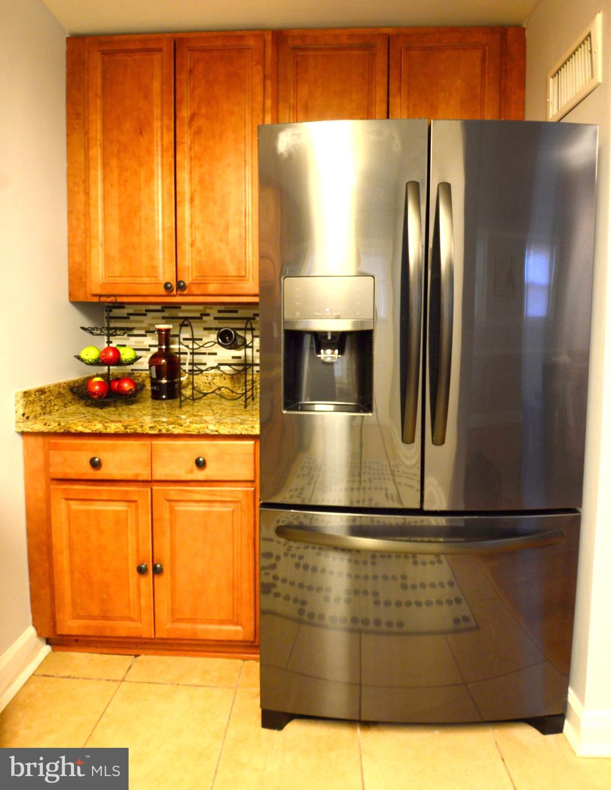 5005 West Hills Road Baltimore, MD 21229 - Photo 13 of 41