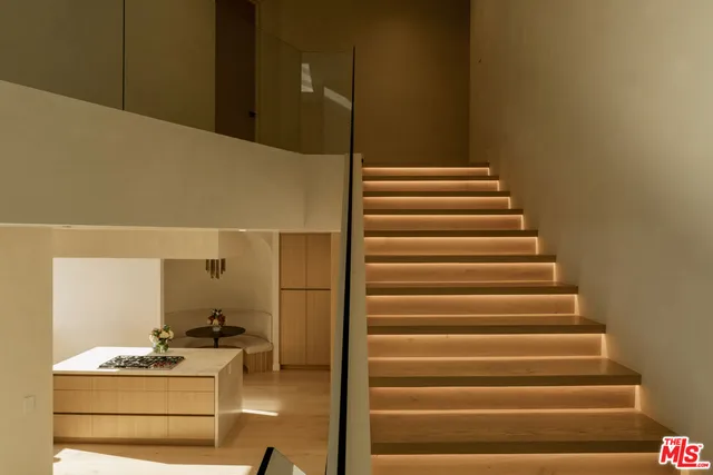 a view of entryway and hall