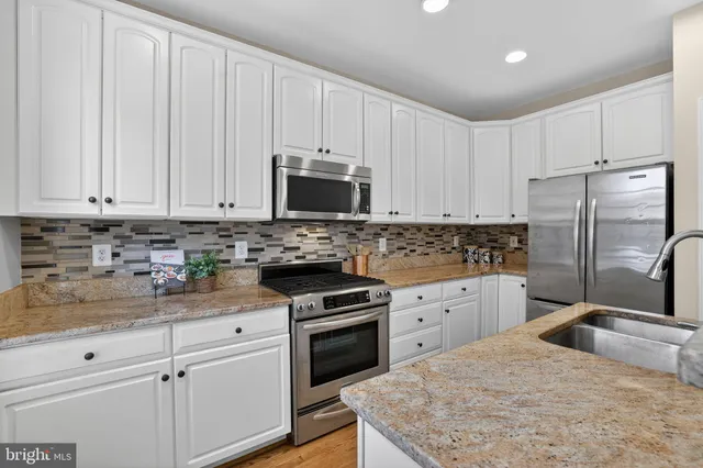 $1,399,000 | 1220 Roundhouse Lane, Alexandria, VA 22314